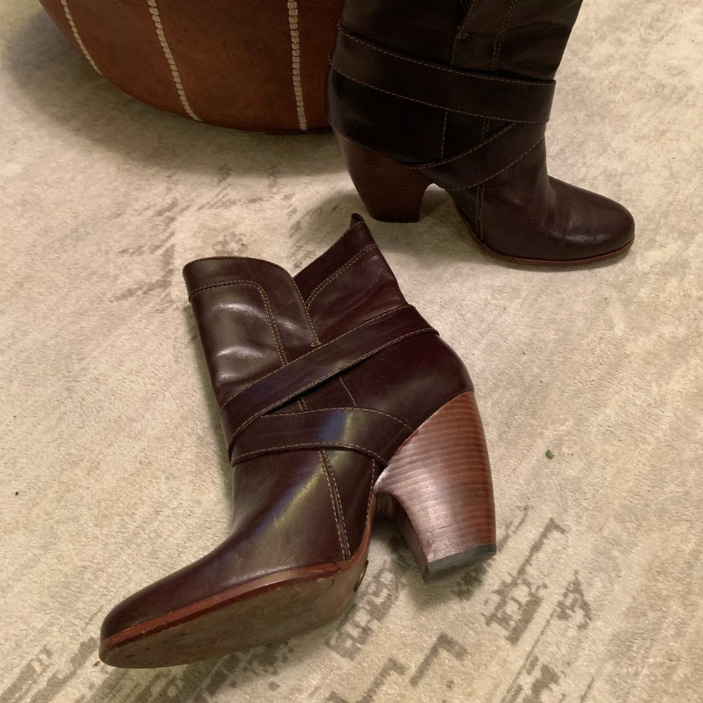 Frye Andrea Booties Womens size 10 Brown Leather